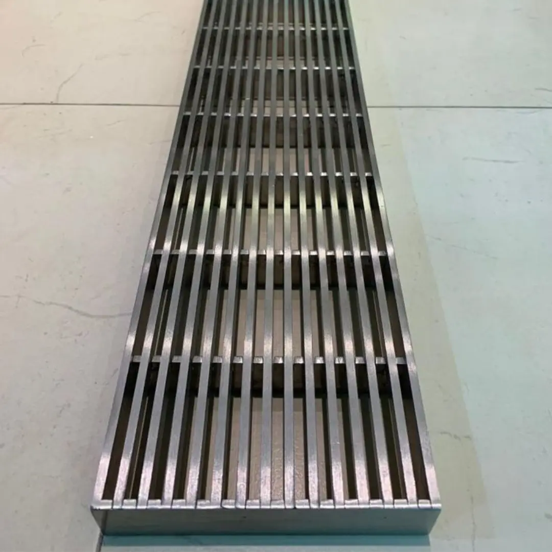 Heel Safe Gratings
